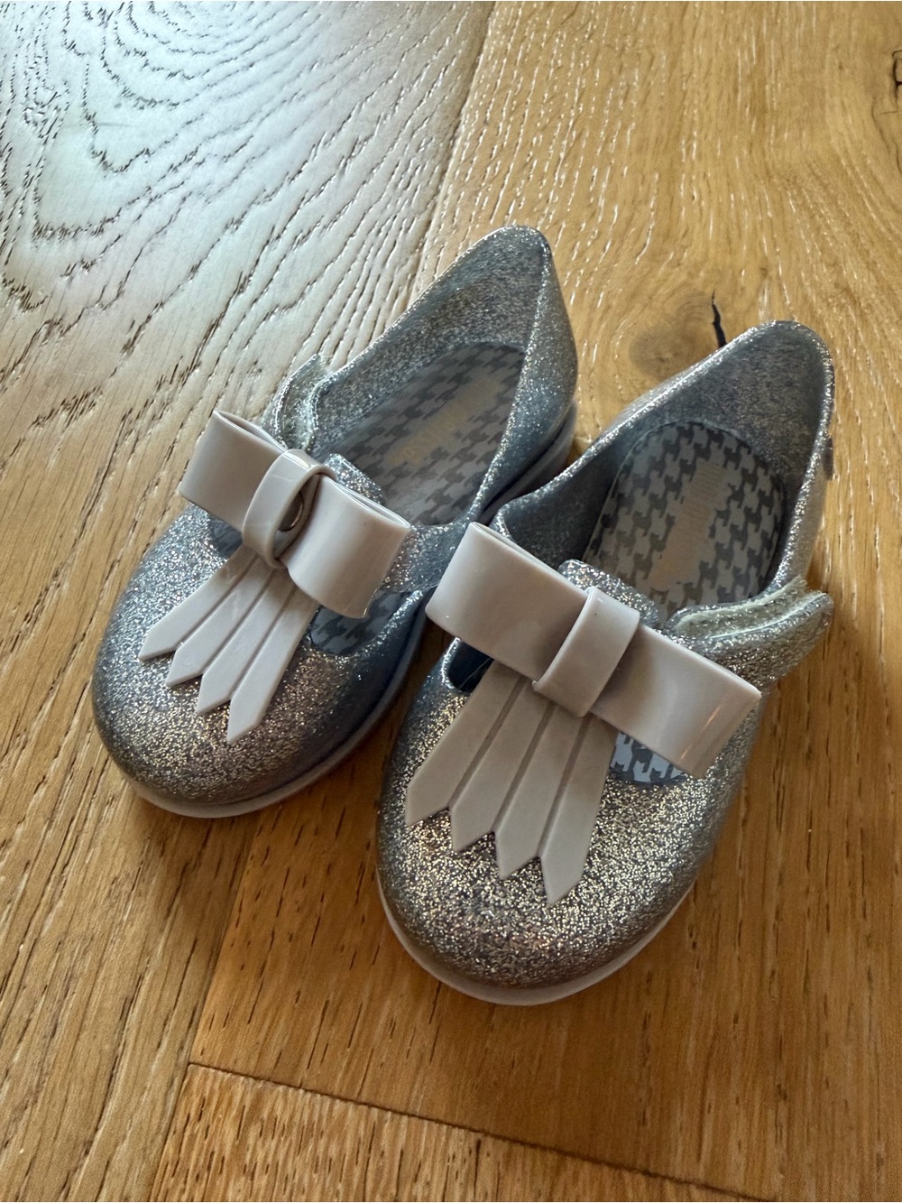 Mini Melissa Silver Glitter Mary Janes Bow Tassle Size 6C